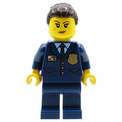 LEGO City - minifigurka Kobieta Oficer Policji / Policjantka - ciemne brązowe włosy upięte w kok, delikatny uśmiech, piegi, granatowy mundur z odznaką, koszulą i krawatem