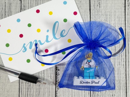 Personalisierte LEGO® Figur Arzt - Geschenkverpackung