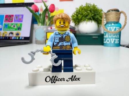 Figurine LEGO® personnalisée policier - exemple de personnalisation 1