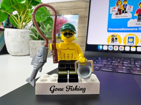 Figurine LEGO® personnalisée pêcheur – exemple de personnalisation 1