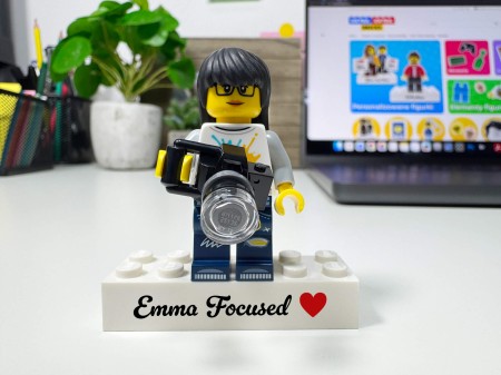 Figurine LEGO® personnalisée photographe – exemple de personnalisation 2