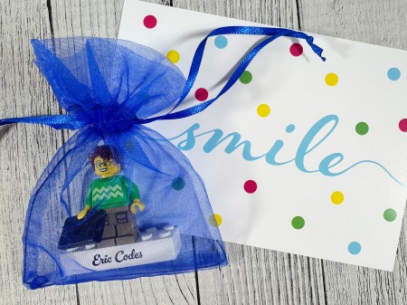 Personalized LEGO® Minifigure Programmer on base with custom text - gify packaging