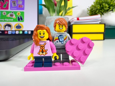 Personalisierte LEGO® Figuren Paar mit Herz - Personalisierungsbeispiel 2