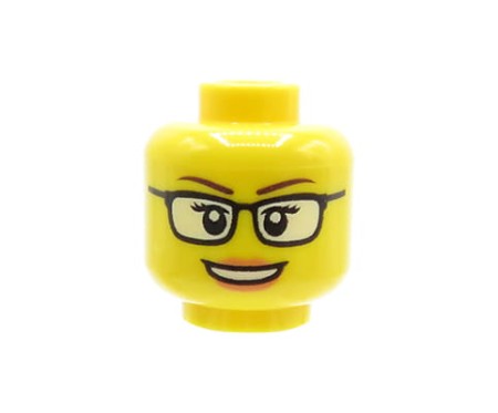 Głowa figurki LEGO w kolorze żółtym, damska, w okularach, rzęsy, uśmiech z zębami, usta w kolorze brzoskwiniowym.