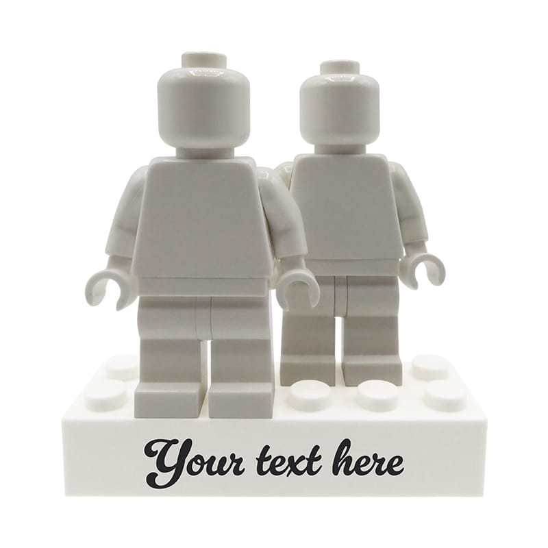Biały klocek LEGO 2x6 z własnym personalizowanym napisem - podstawka pod ludziki LEGO